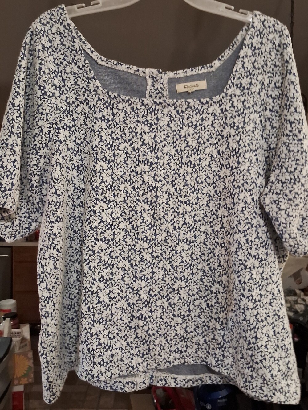 Madewell. Navy & White Floral Scoop Neck Top